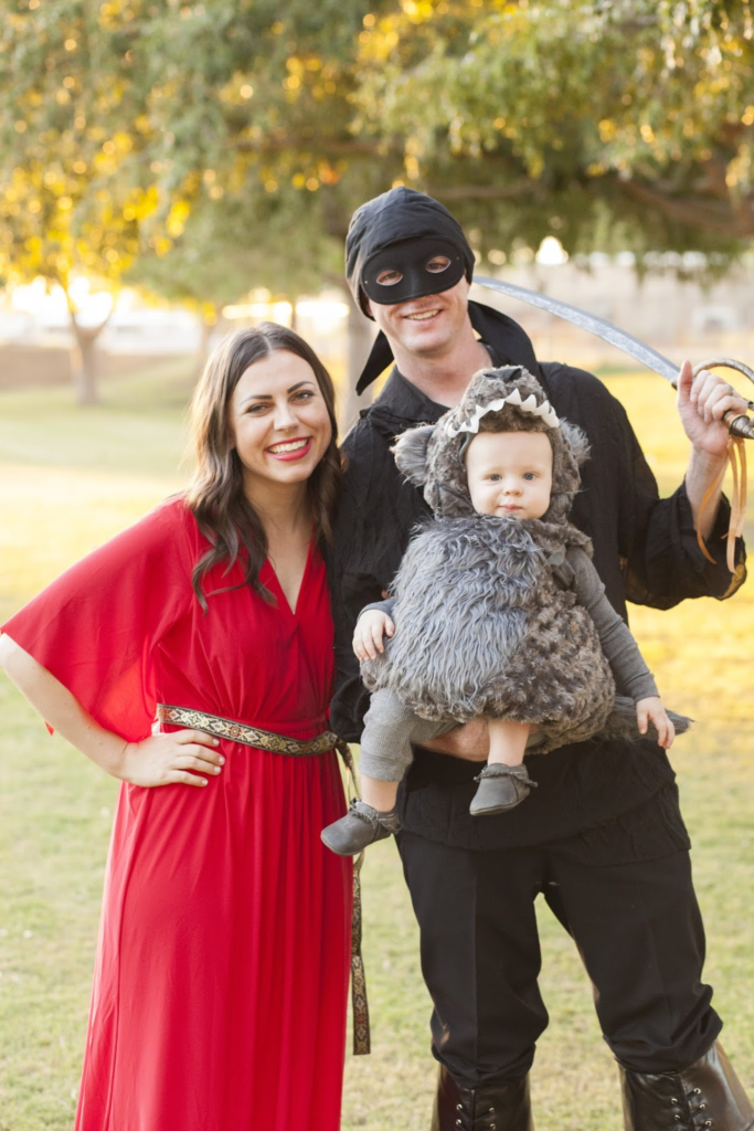 a family dressed up in the princess bride costumes